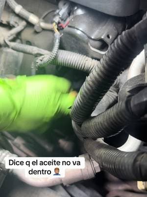 El@Cambio de aceite más limpio q hemos realizado en DS PROFORMANCE 🥶… . . . Por eso es necesario pe personas pendientes al@Cuidado de tu vehículo …. CONTÁCTANOS . .