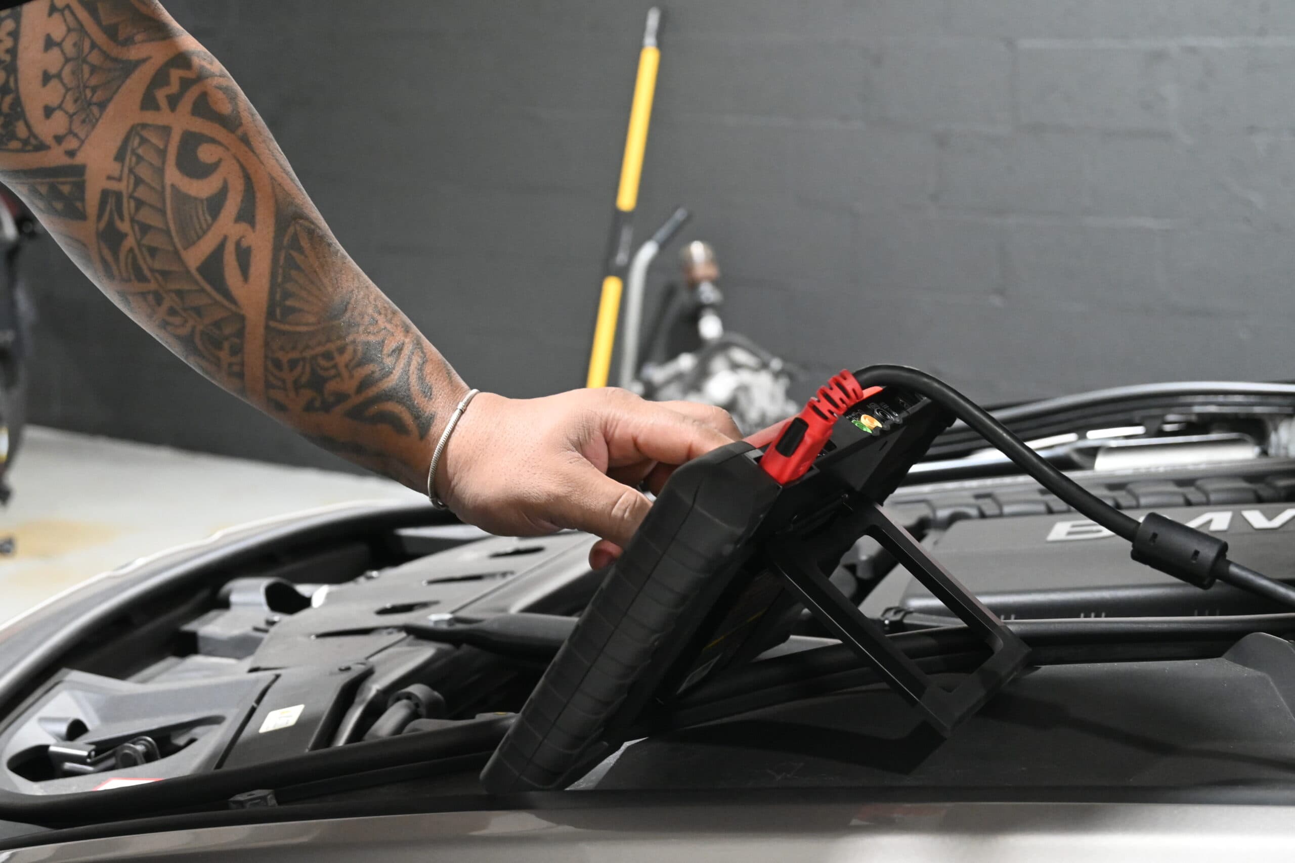 BMW engine diagnostic tool battery check at DS Proformance BMW engine diagnostic tool battery check at DS Proformance