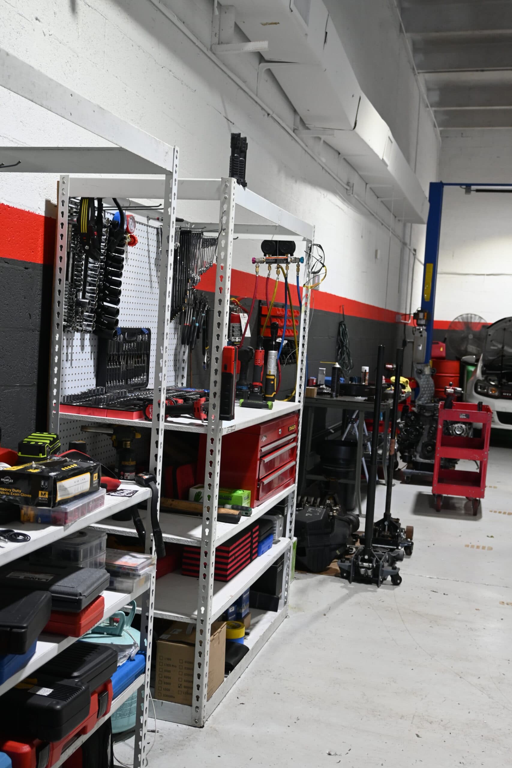 DS Proformance auto repair tools garage workspace DS Proformance auto repair tools garage workspace