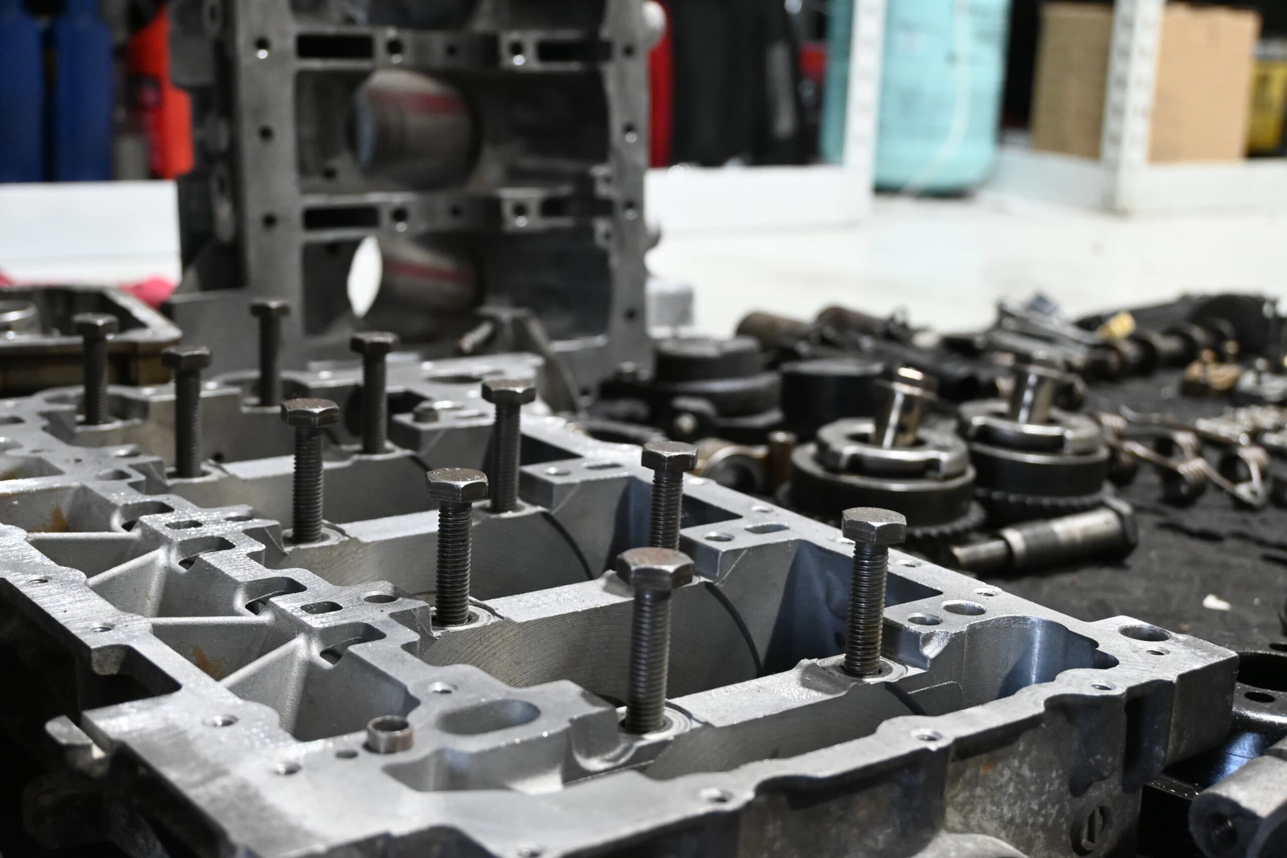 Engine block disassembled performance parts auto rebuild Engine block disassembled performance parts auto rebuild